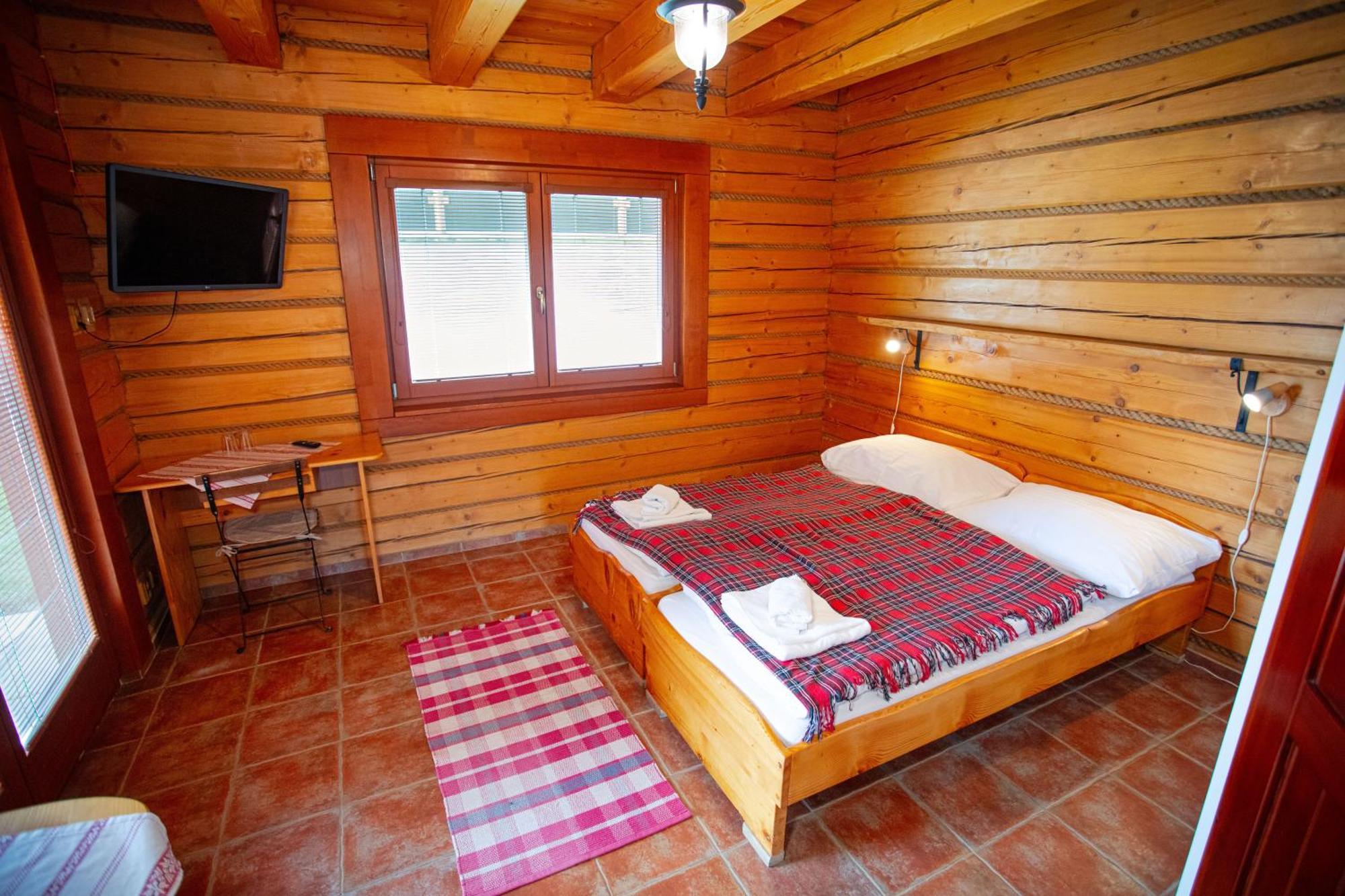 Penzion Oravsky Zrub Nižná Esterno foto